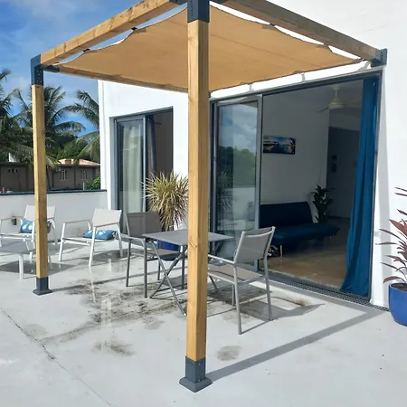 Appartement Moderne Face A La Mer Mahébourg Exterior photo